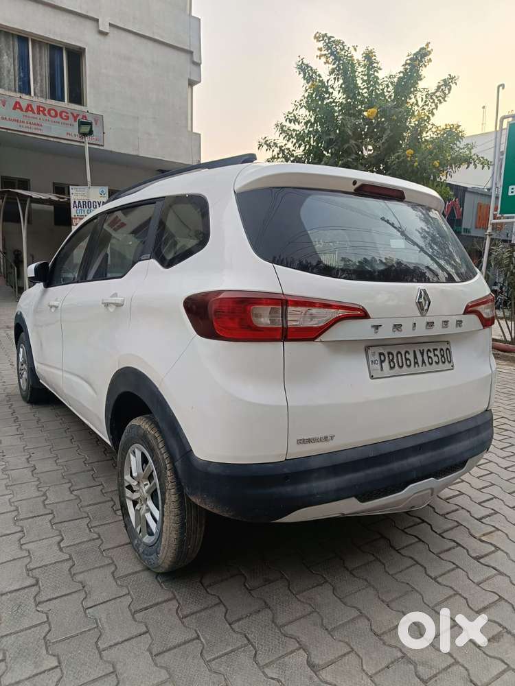 Renault Triber Rxt, 2020, Petrol