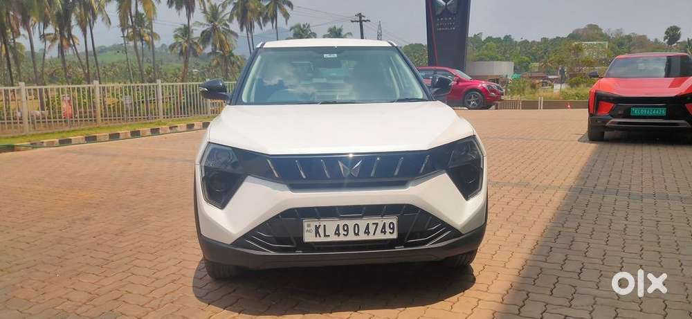 Mahindra Petrol Manual 2024 Car