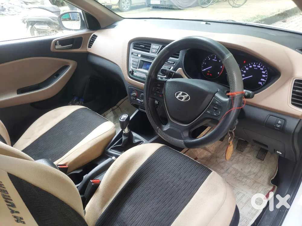 New Condition Hyundai Elite Give 28kmpl- I20 2017 1st Owner