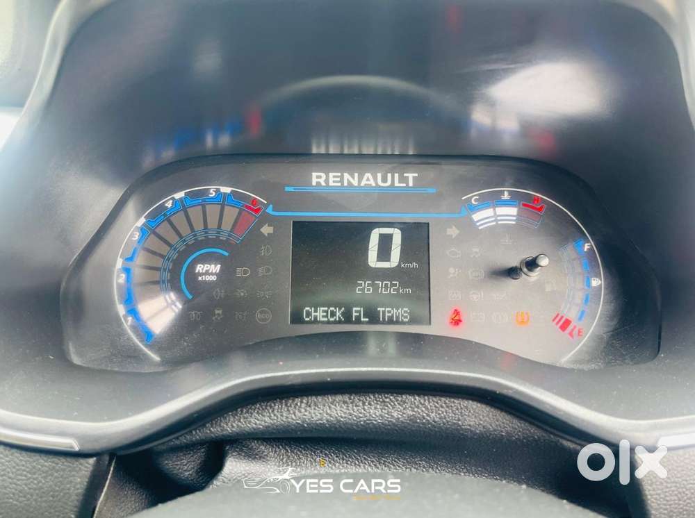 Renault Triber Rxz, 2023, Petrol