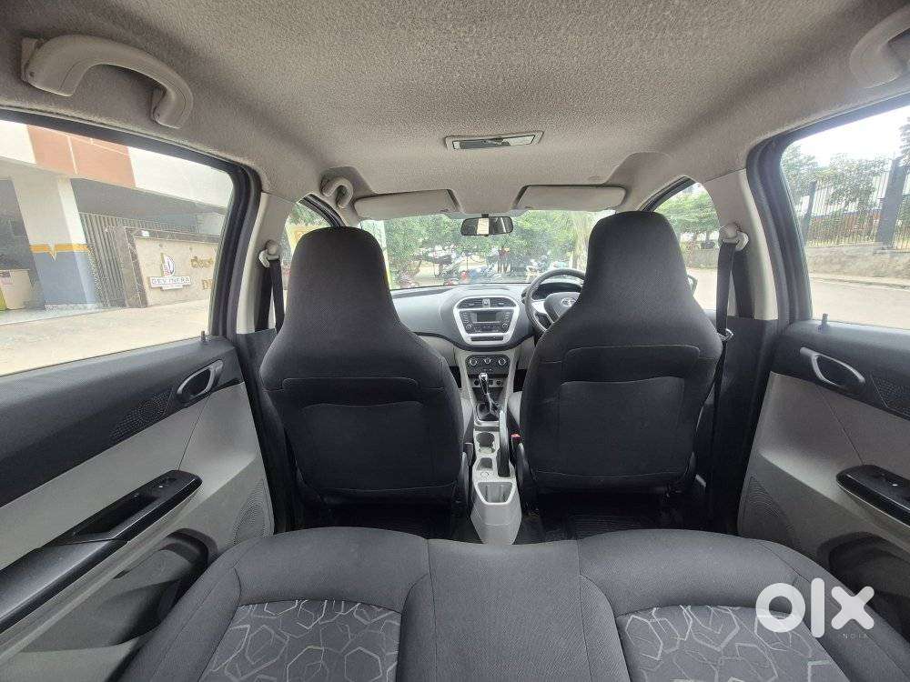 Tata Tiago 1.2 Revotron Xt Option, 2016, Petrol
