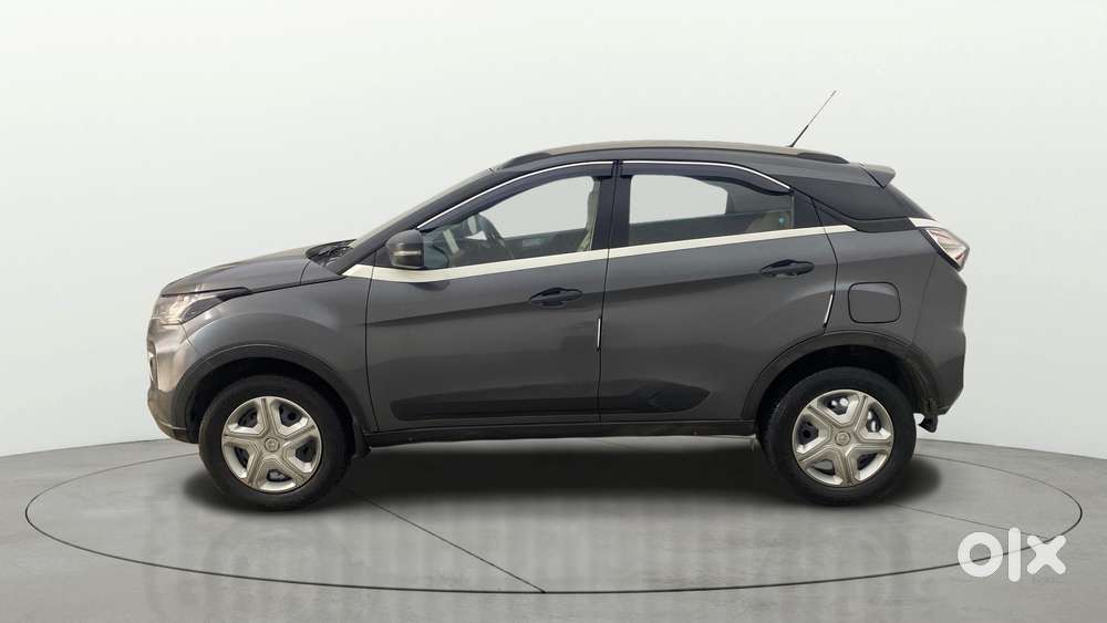 Tata Nexon 1.5 Revotorq Xma Amt (s), 2021, Petrol