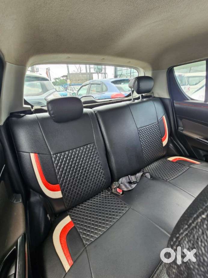 Maruti Suzuki Swift Vxi + Manual, 2016, Petrol