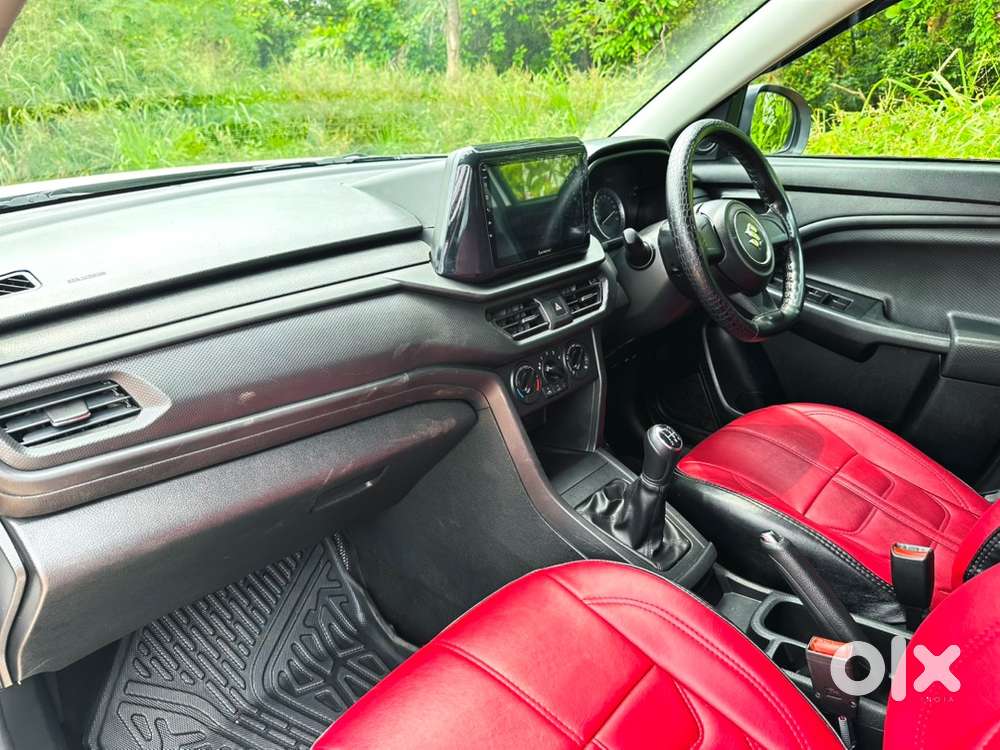 Maruti Suzuki Brezza 2024 Lxi 1.5  29000 Km