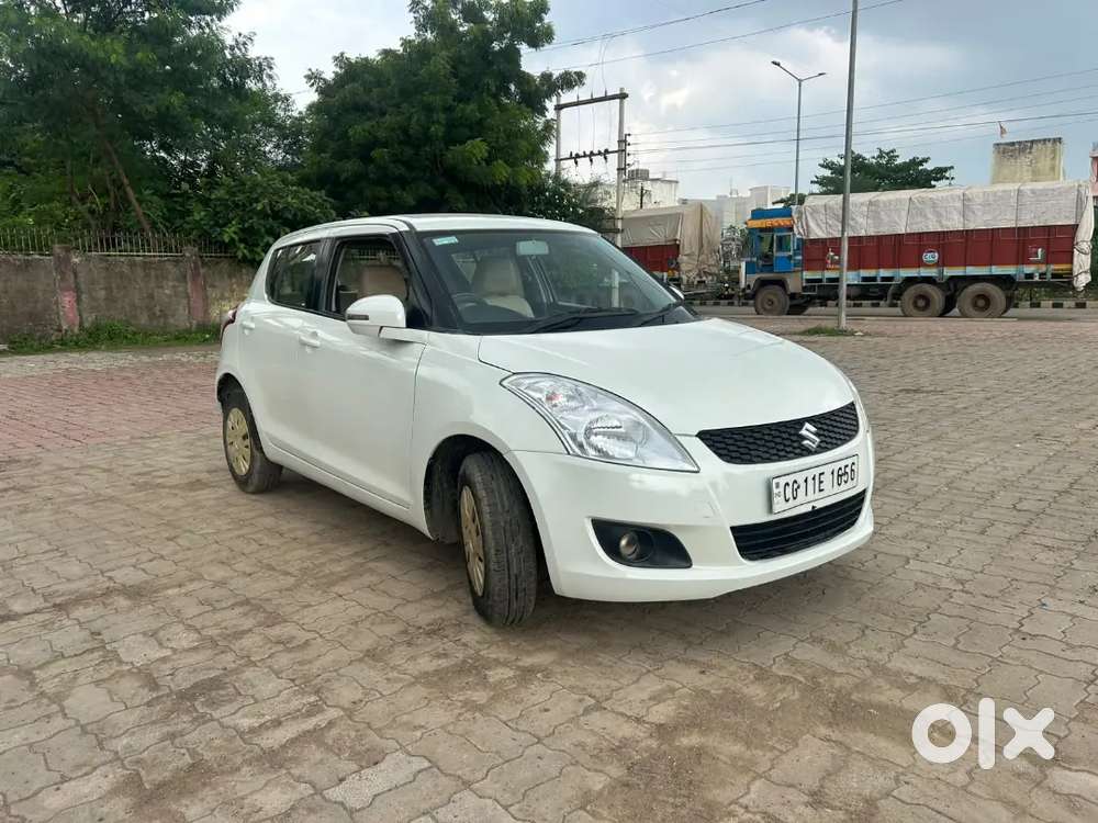 Maruti Suzuki Swift 2012 Petrol