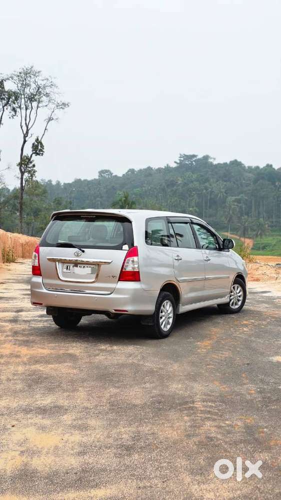 Toyota Innova 2.0 V, 2013, Diesel