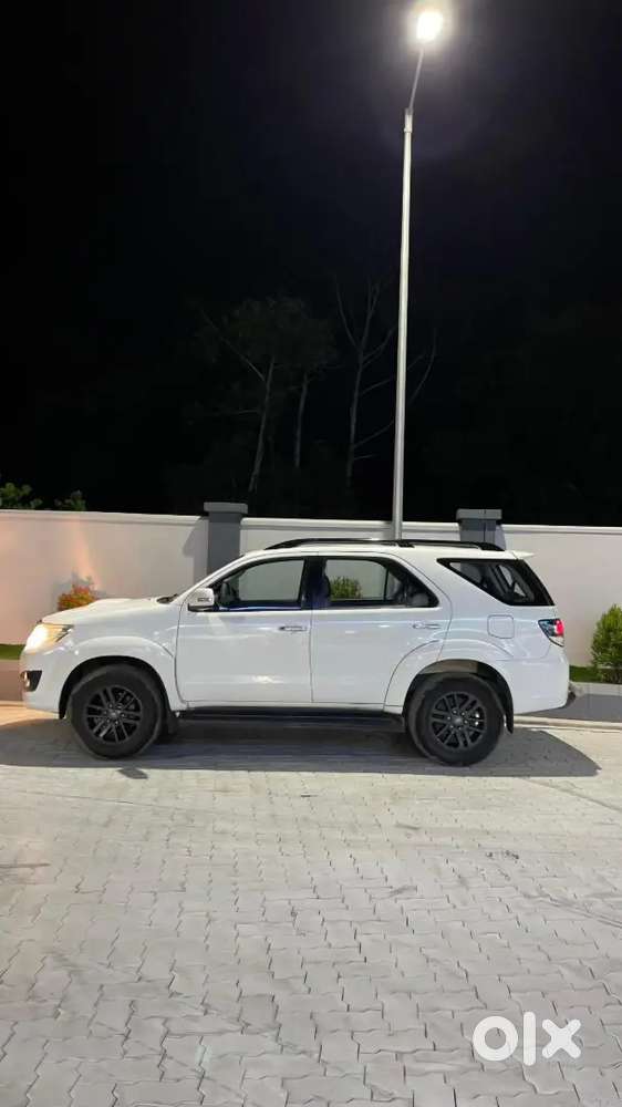 Toyota Fortuner 2015