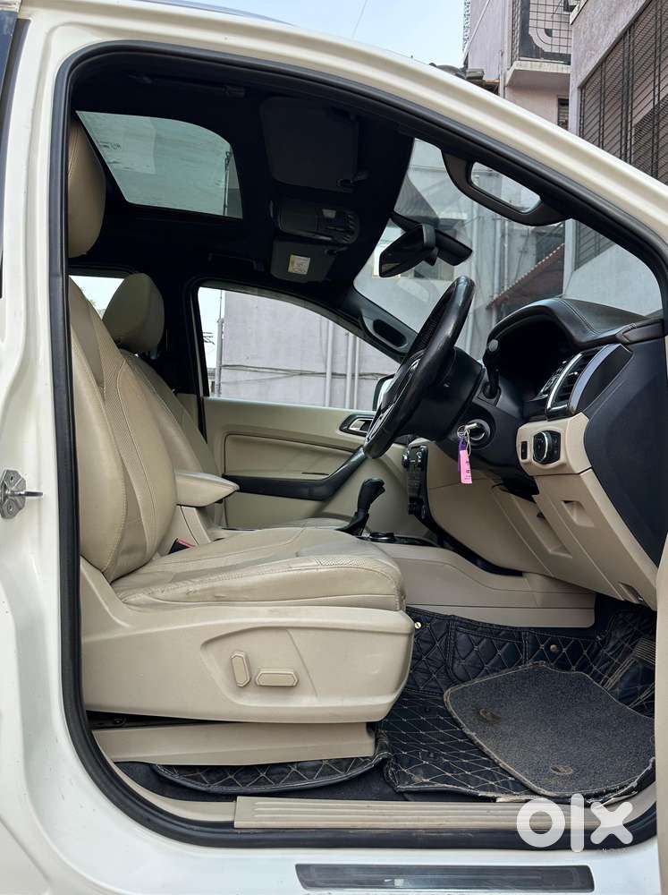 Ford Endeavour 3.2 Titanium At 4x4, 2016, Diesel