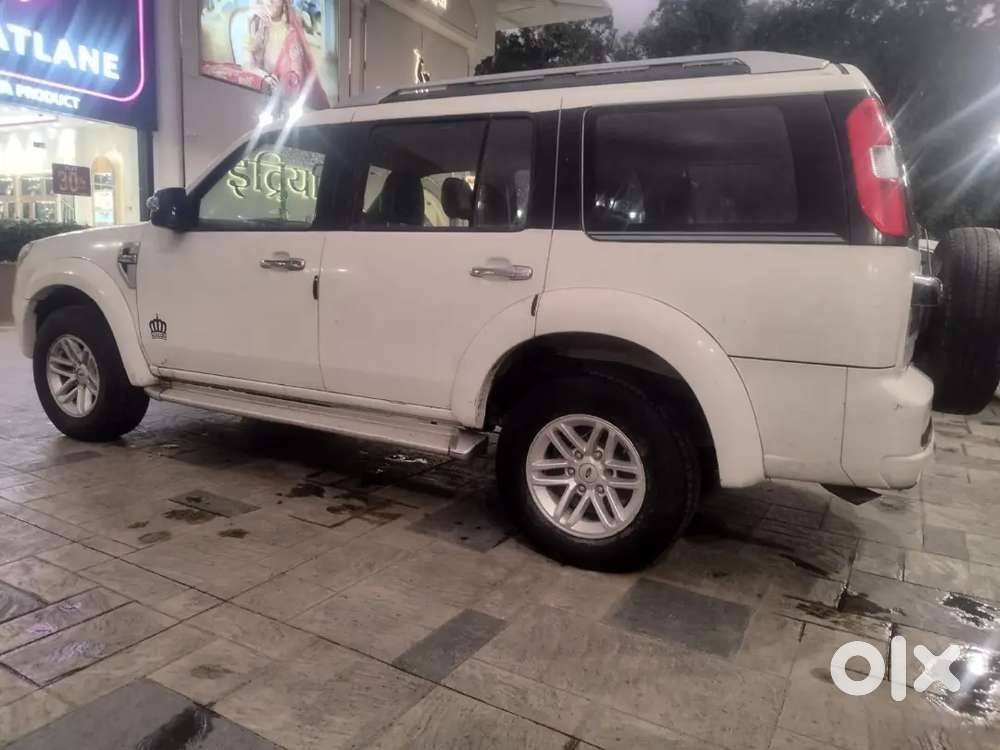 Ford Endeavour 2012 Diesel 3rd Owner
