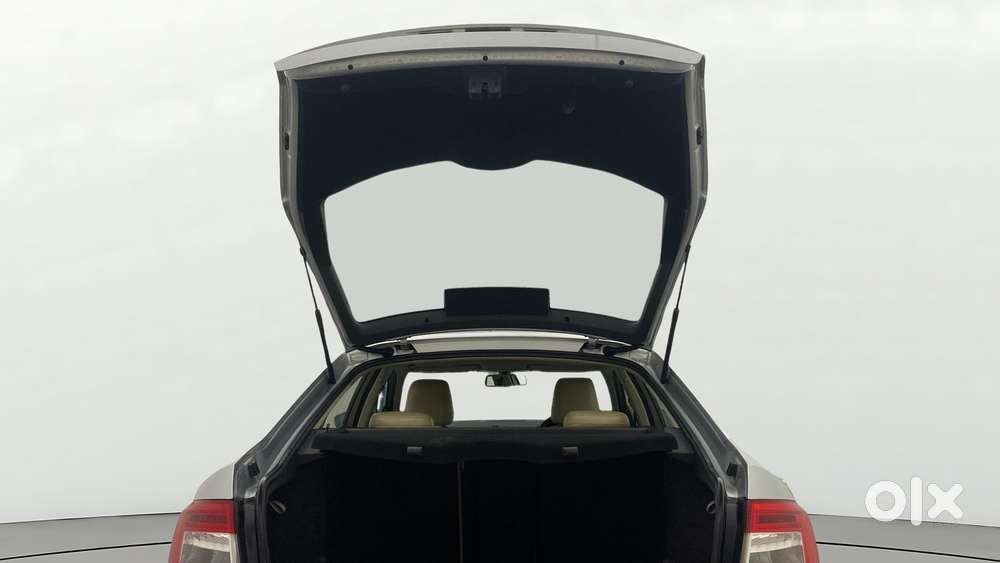 Skoda Octavia 1.8 Tsi Style Plus At, 2016, Petrol