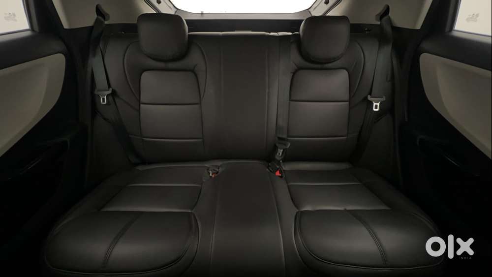 Tata Curvv Creative 1.2 Revotron Petrol 6mt, 2025, Petrol