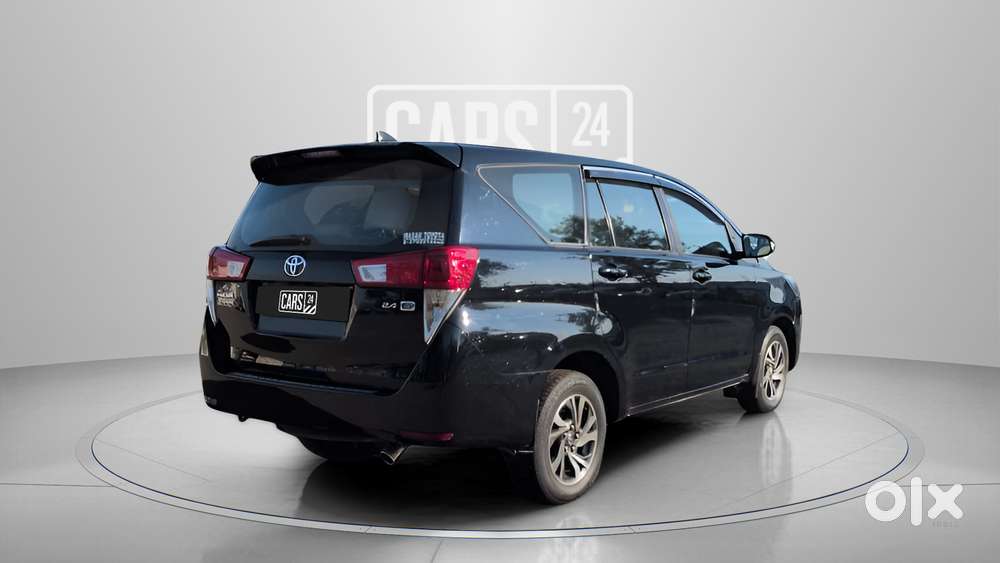 Toyota Innova Crysta 2.4 G Mt 8s, 2022, Diesel