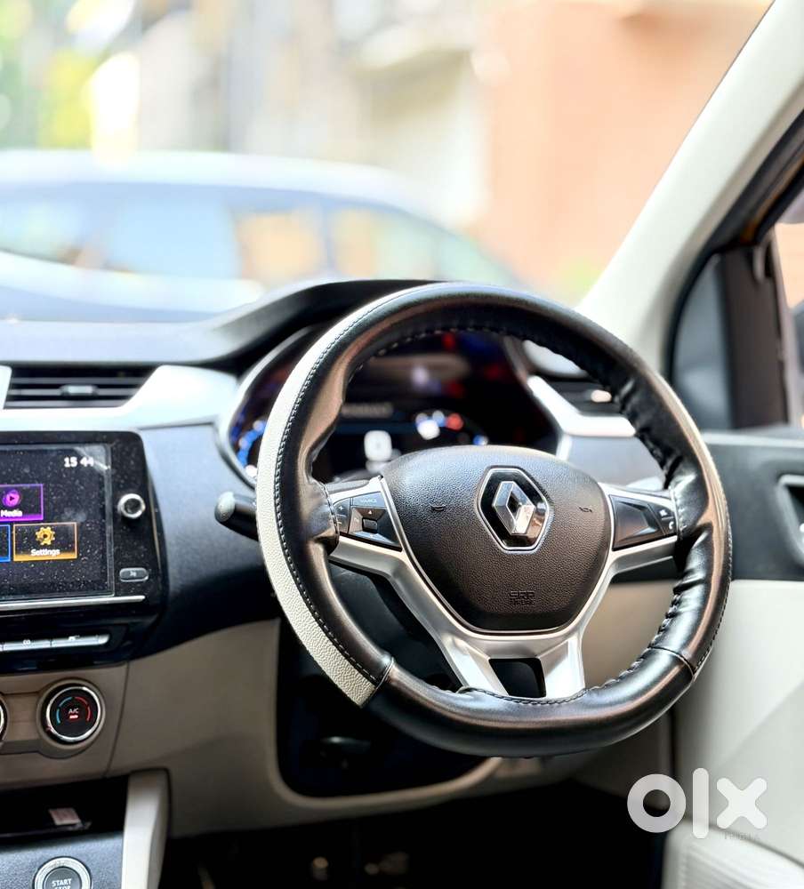 Renault Triber 1.0 Rxz Dual Tone, 2023, Petrol
