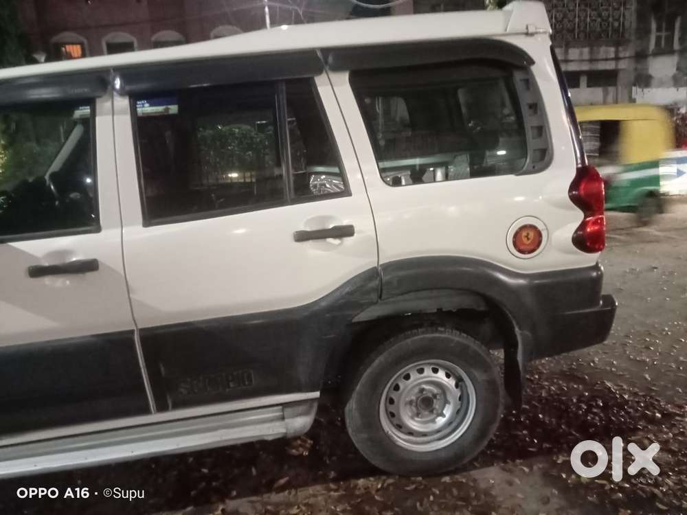 Mahindra Scorpio S4 9 Seater, 2019, Diesel
