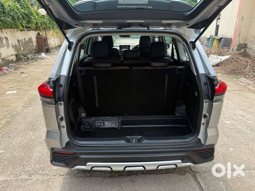 Toyota Innova Hycross 2.0 Gx 8 Str, 2024, Petrol
