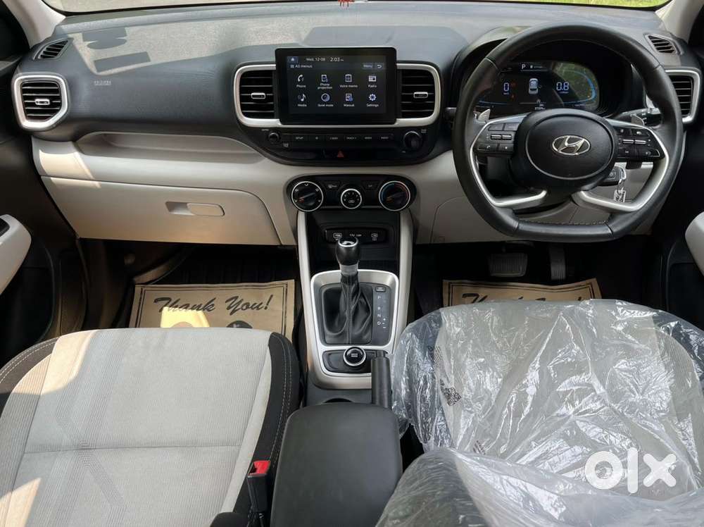 Hyundai Venue 1.0 S (o) Turbo Dct, 2023, Petrol