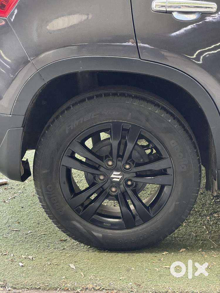 Maruti Suzuki Brezza Zxi Plus At, 2018, Diesel