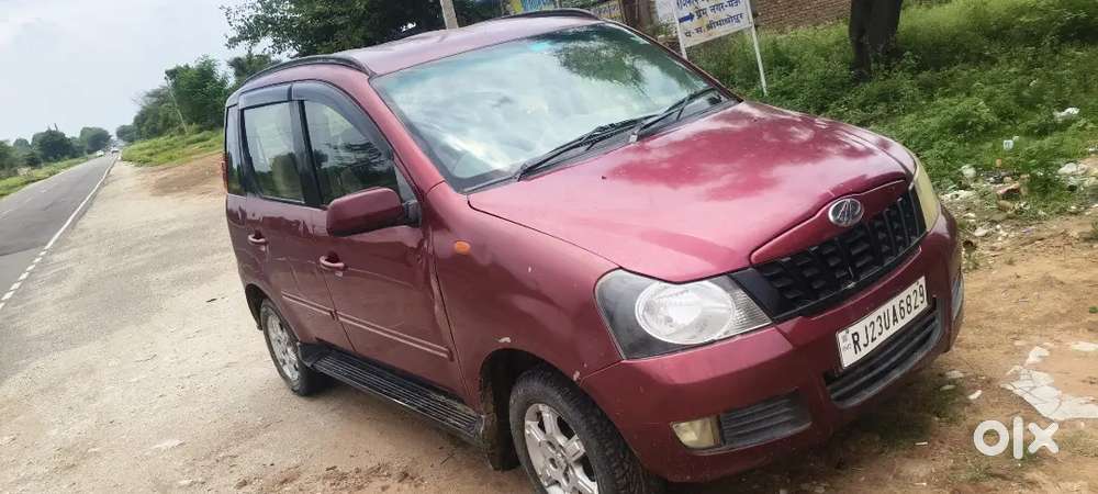 Mahindra Quanto 1.5 C8 2013