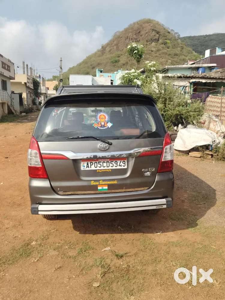 Toyota Innova 2012 Diesel Well Maintained