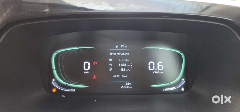 Kia Carens 1.4 Luxury Turbo 7 Str, 2022, Petrol