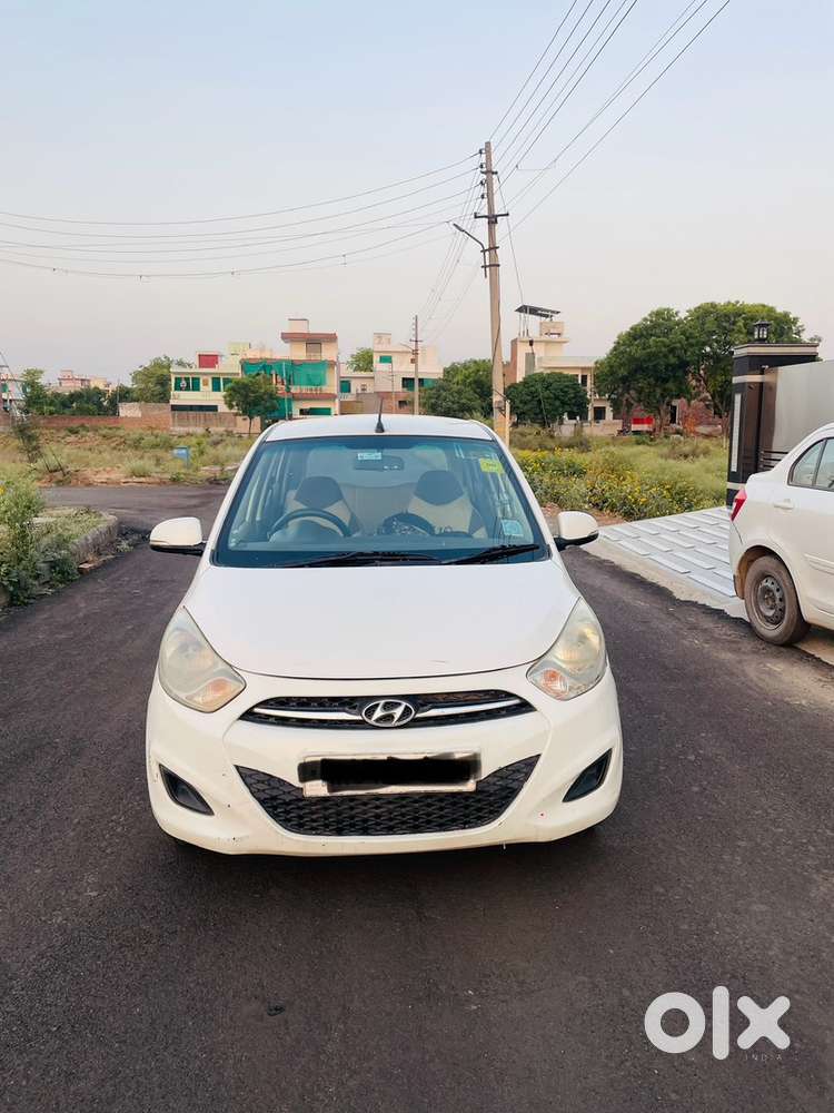 Hyundai I10 Sportz 2012
