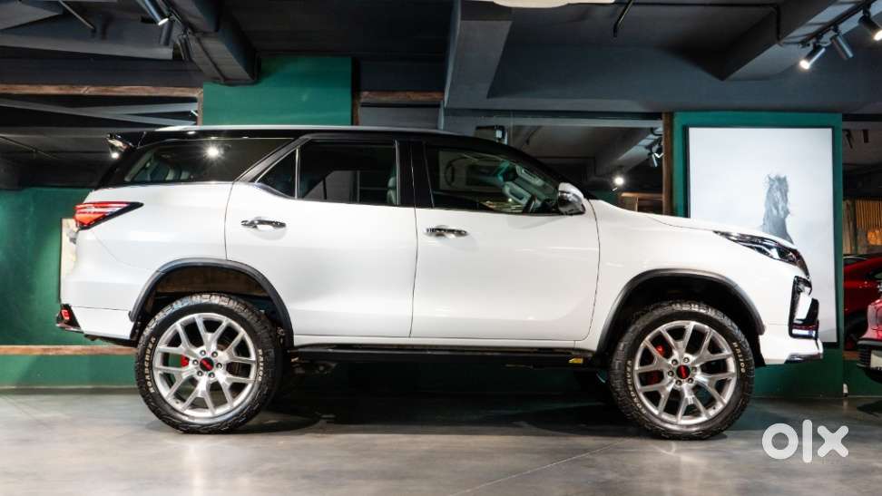 Toyota Fortuner Leader Edition (at), 2025, Diesel