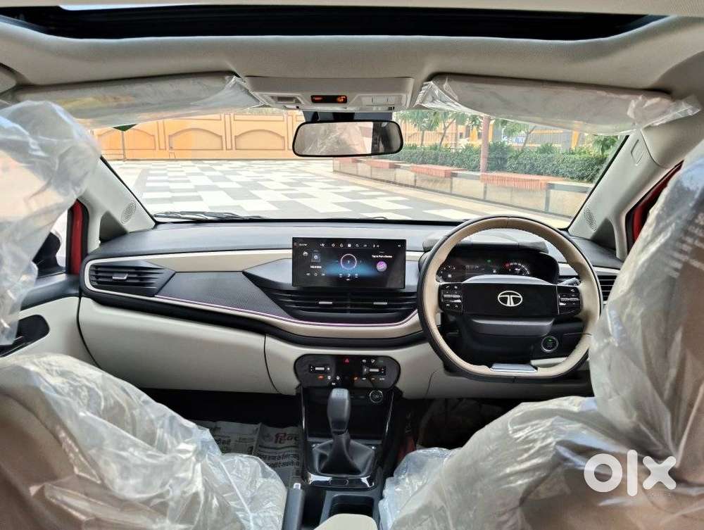 Tata Altroz Creative S, 2025, Petrol