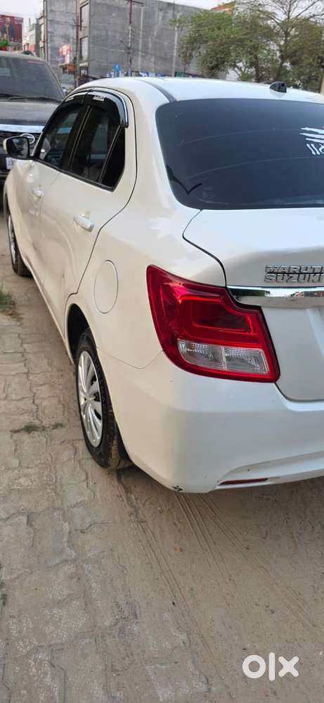 Maruti Suzuki Swift Dzire Amt Vdi, 2018, Diesel