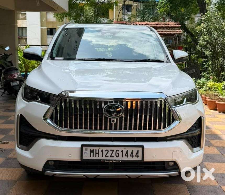 Toyota Innova Hycross 2.0 Zx (o) Hybrid 7 Str, 2026, Electric