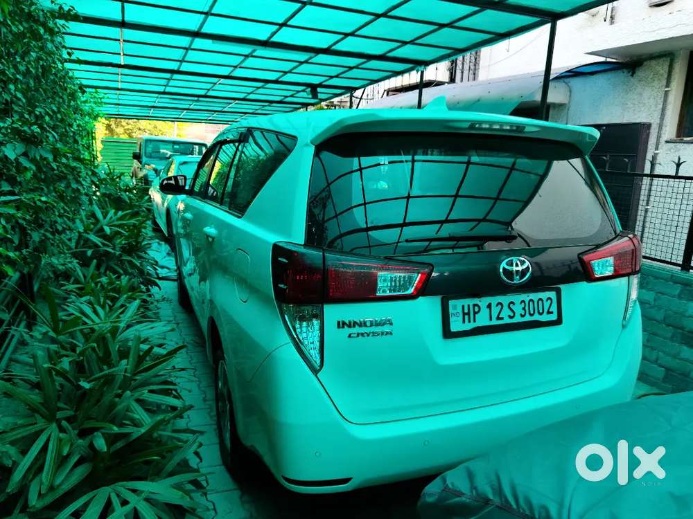 Toyota Innova Crysta 2.4 Diesel Manual 2025