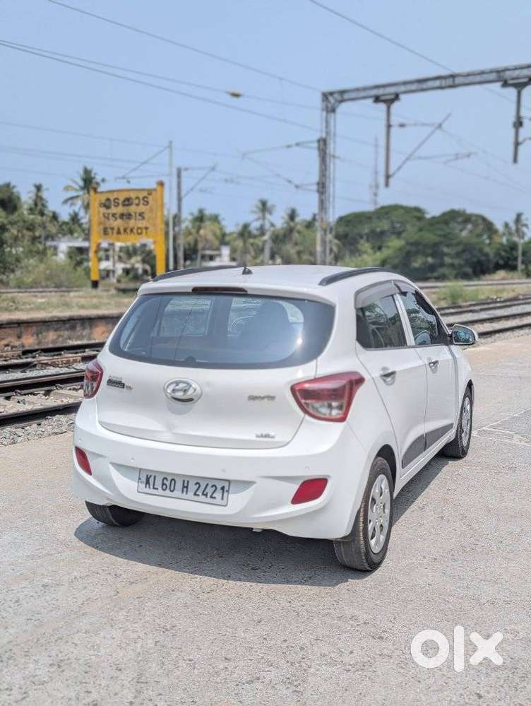 Hyundai Grand I10 2013-2016 Sportz, 2014, Petrol