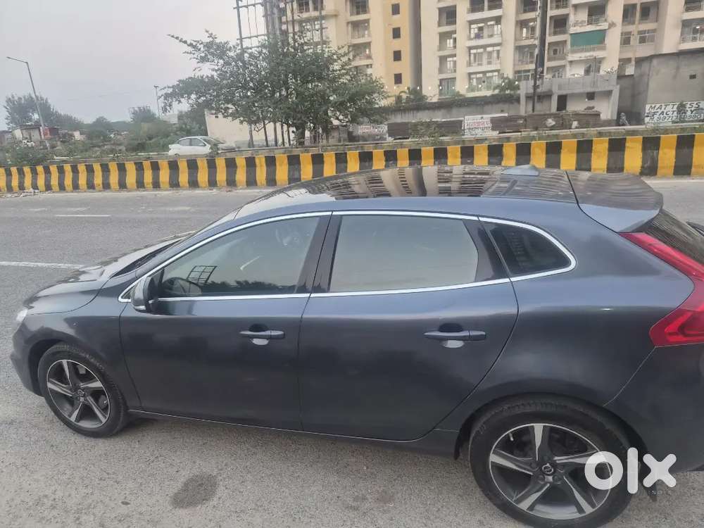 2017 Volvo V40 D3 R Design