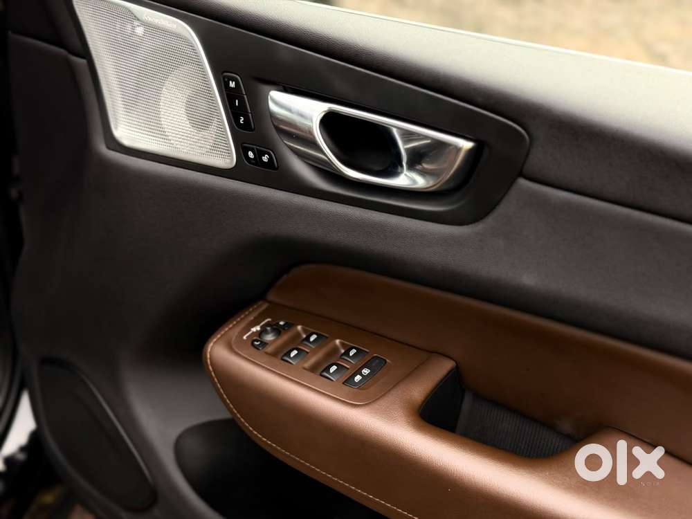 Volvo Xc60 D5 Awd Automatic, 2021, Diesel