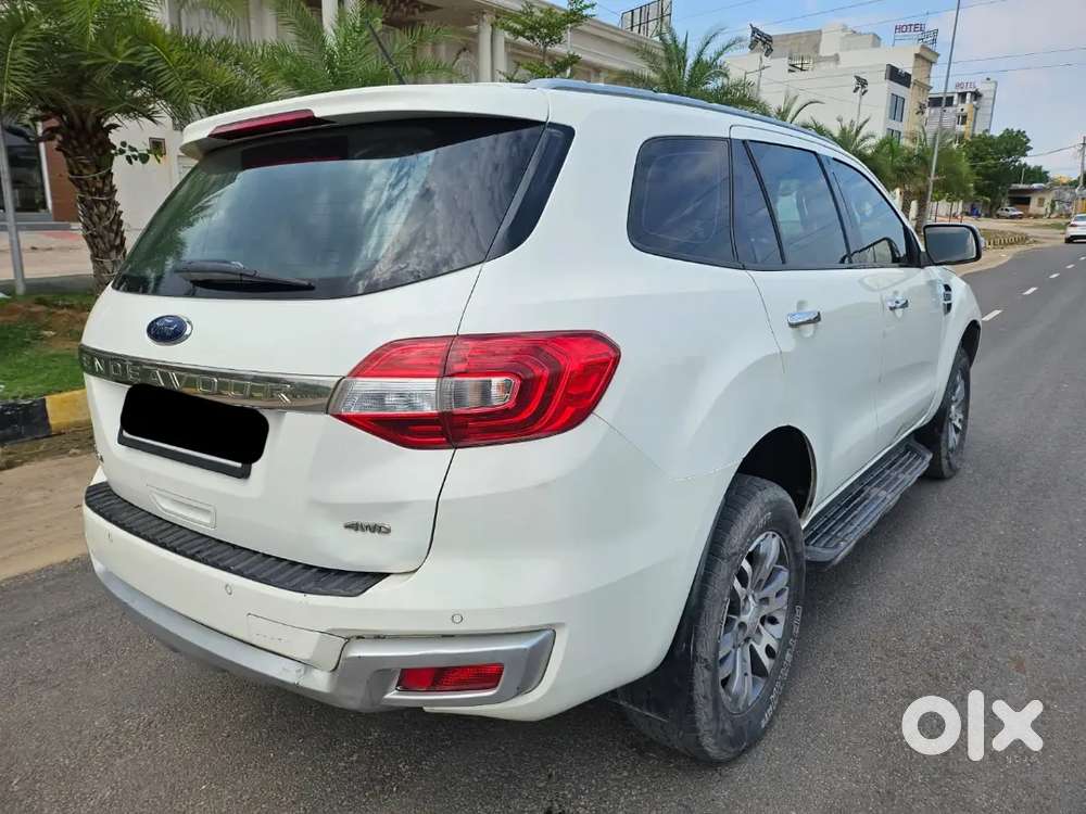 Ford Endeavour 2017 Diesel 145000 Km Driven