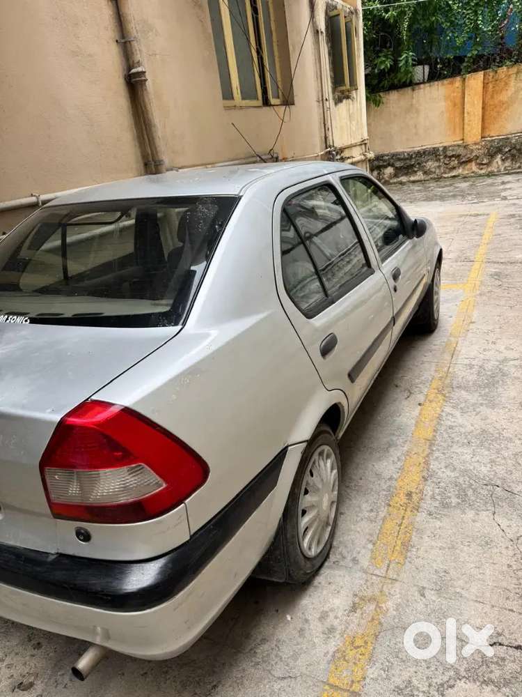 Ford Ikon 1.6 Petrol 2001