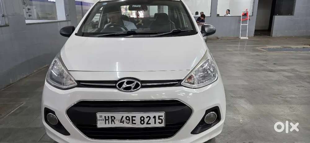 Hyundai Xcent 2016 Petrol 124000 Km Driven