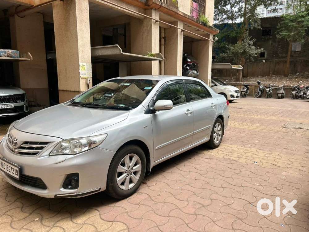 Toyota Corolla Altis 2013 Car