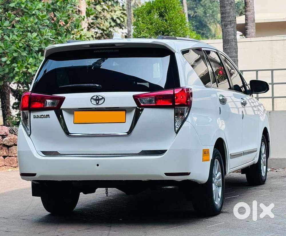 Toyota Innova Crysta 2.4 G Mt 7 Str, 2018, Petrol