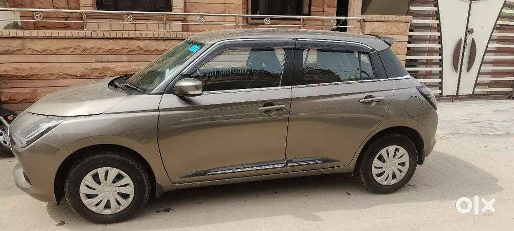 Maruti Swift Vxi With All Accessories And Back Camera Also