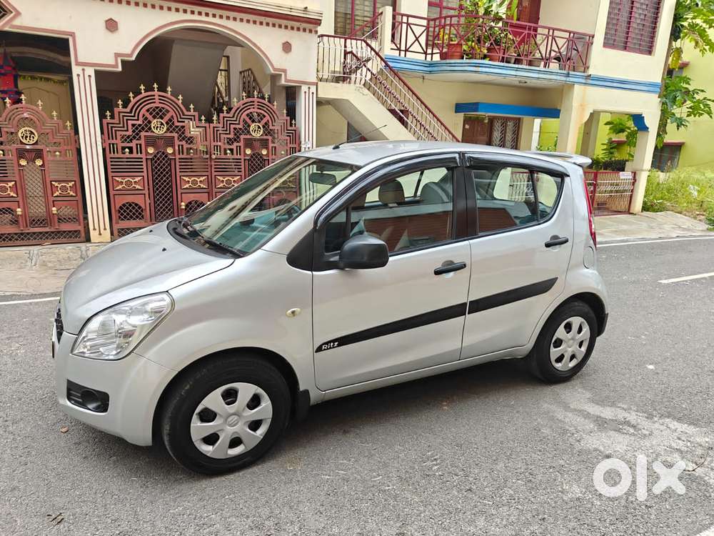 Maruti Suzuki Ritz Vxi, 2011, Petrol