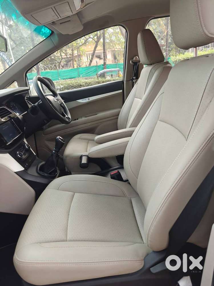 Mahindra Marazzo M8 2020