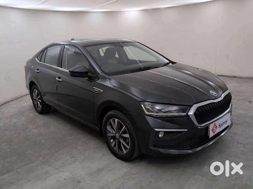Skoda Slavia Style 1.0l Tsi At, 2023, Petrol