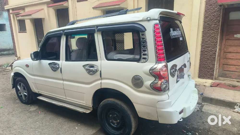 Mahindra Scorpio 2011