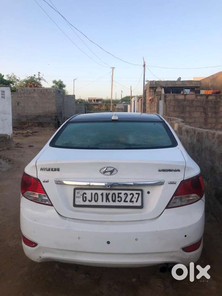 Hyundai Verna 2012