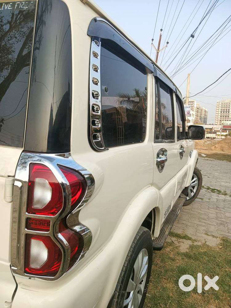 Mahindra Scorpio S4 Plus 4wd, 2016, Diesel