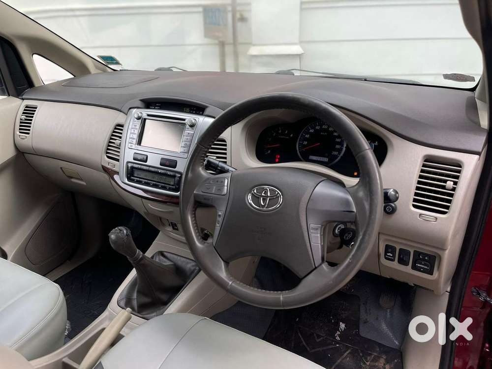Toyota Innova 2.5 Vx 8 Str, 2012, Diesel