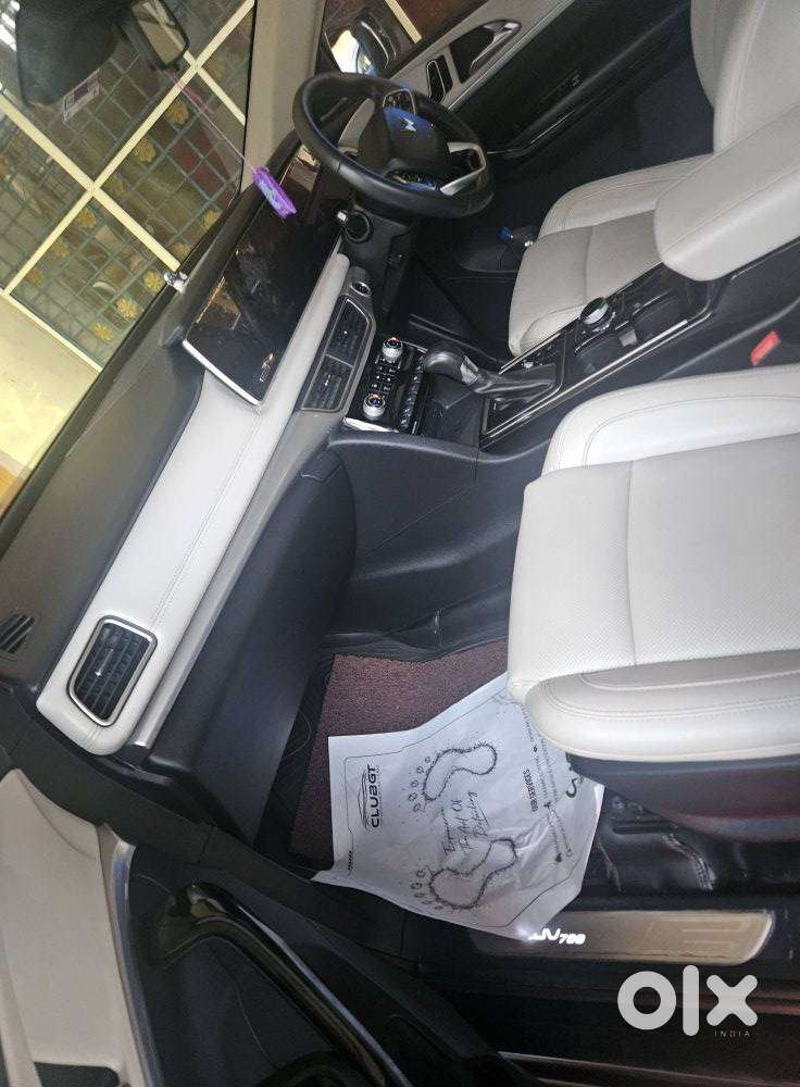 Mahindra Xuv700 2.2 Ax 7 Diesel At Luxury Pack Str, 2022, Diesel
