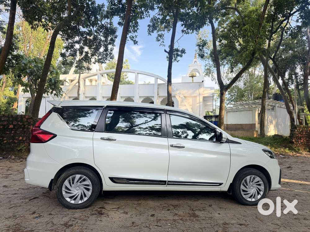 Maruti Suzuki Ertiga 1.5 Vxi, 2023, Petrol