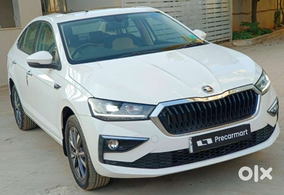 Skoda Slavia 1.0 Tsi Style At, 2023, Petrol