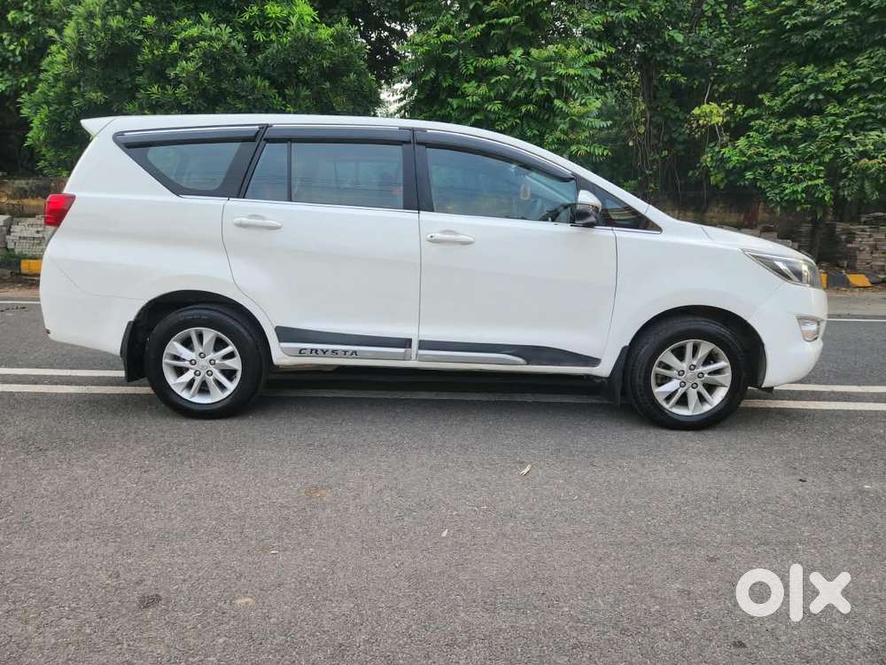 Toyota Innova Crysta 2.4 G Mt 7 Str, 2020, Diesel